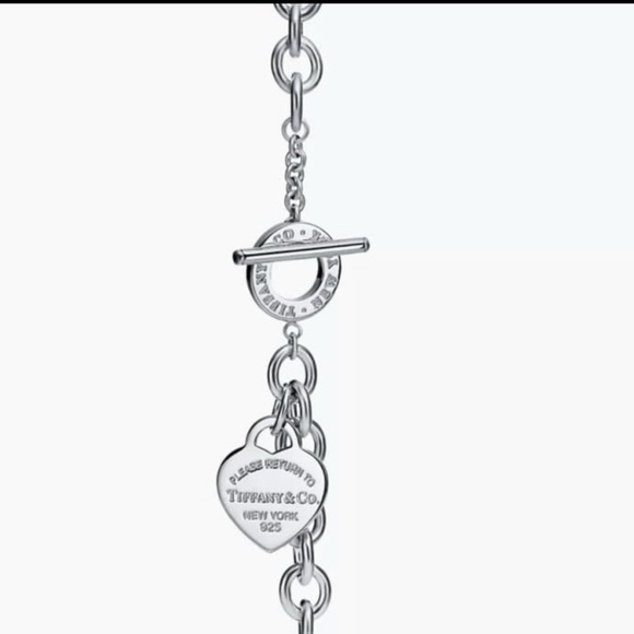 COPY - Tiffany & Co Heart Tag Toggle Choker Necklace - Picture 8 of 9